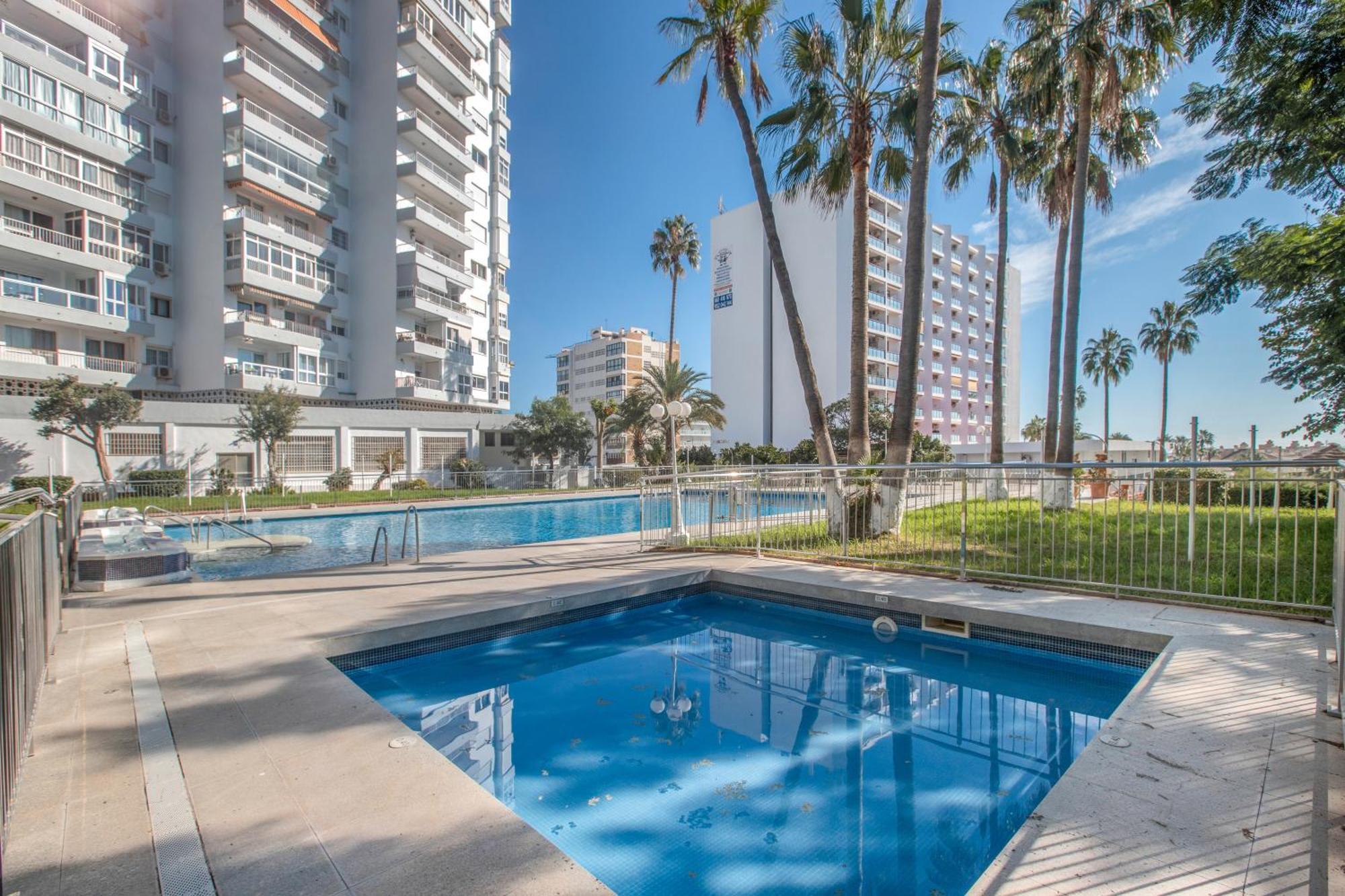 Next To Puerto Marina And The Beach Benalmadena Luaran gambar